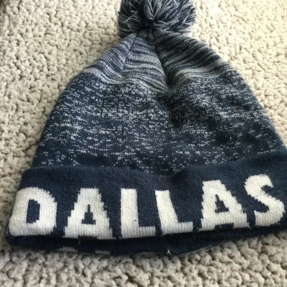 NFL Dallas Cowboy Hat/Beanie - Picture 2 of 3